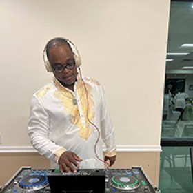 DJ DM